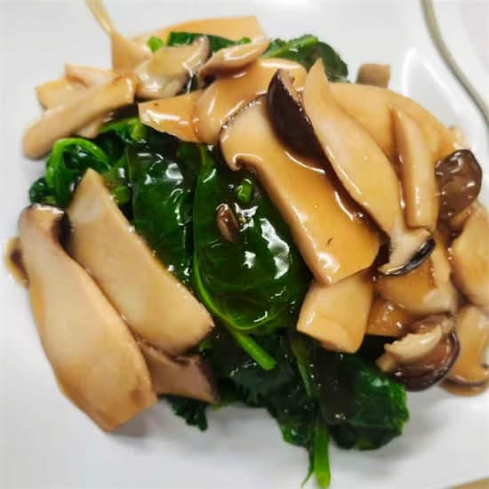 Snow Pea Leaves  & King Mushrooms 皇子菇豆苗